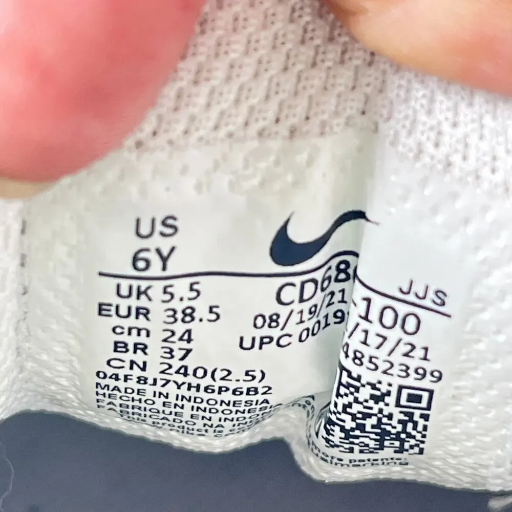 Nike Air Max 90 Triple White Low Top Casual Lifestyle Sneakers Youth Size 6Y